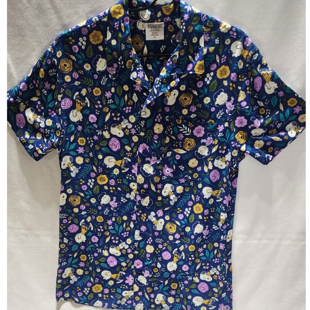 Peanuts Snoopy Hawaiian Shirt Men's Size Small Charlie Brown